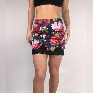 BOGO FREE NWT Urban‎ Outfitters Floral Lace Mini Skirt Black Size XS